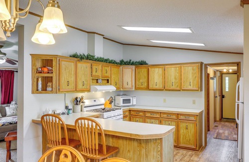 Northeast Entrance Badlands Casa | Kadoka Home ~ 22 Mi to Badlands National Park!