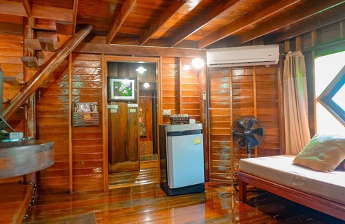 Song Phi Nong Complejo | Kaengkrachan Boathouse Paradise Resort
