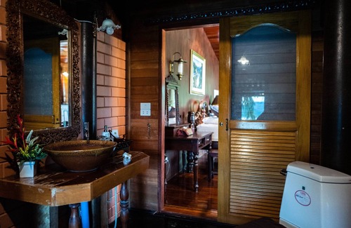 Song Phi Nong Complejo | Kaengkrachan Boathouse Paradise Resort