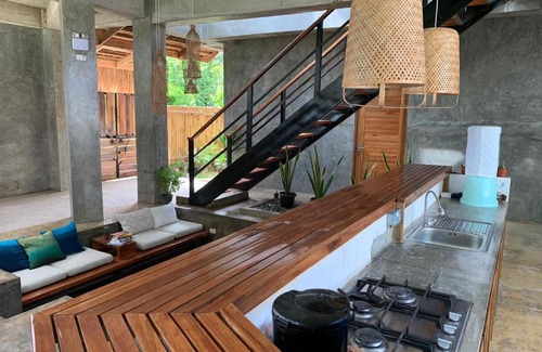 Alegria Casa | Kaha Island Stay