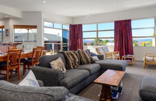 Omori Casa | Kaimanawa Lookout - Omori Holiday Home