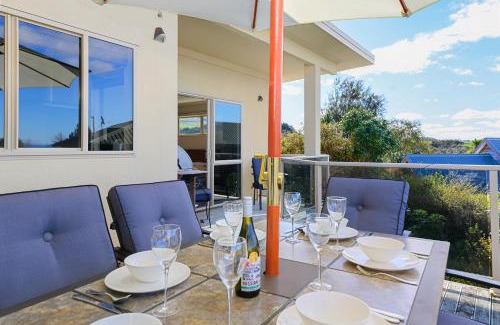 Omori Casa | Kaimanawa Lookout - Omori Holiday Home