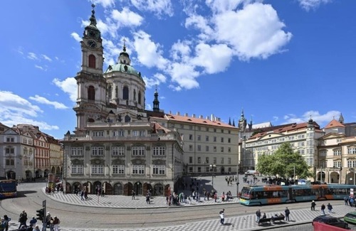 Hradcany Apartamento | Kaiserstein Palace Apartments : One-Bedroom Premium Apartment