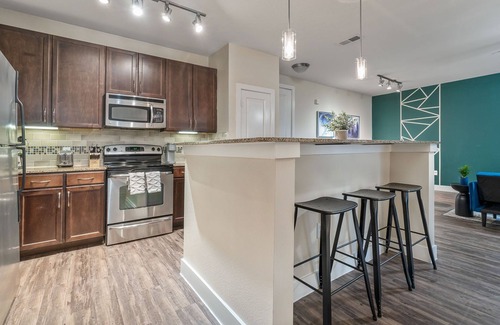 Park Central Apartamento | Kaleidoscope Near Galleria/Medical City