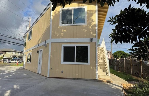 Kalihi Valley Casa | Kalihi Stream, Coffee Bar, Ro Water, Split Ac, WIFI, Black Out Curtain, 4Parking