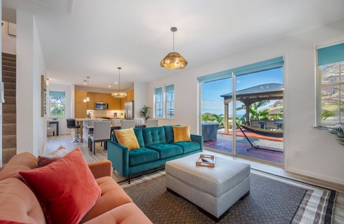 Makaha Valley Casa | Kalo Homes - Makaha Modern