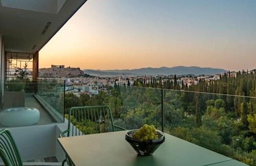 Kinosargous Apartamento | Kalypso, Urban Apartment with Unique Views of The Acropolis!