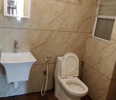 Stuart Hill Apartamento | Kamadhenu Residency Homestay & Service Apartment Coorg Madikeri