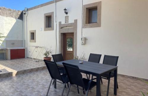 Malonas Casa | Kamara Cottage - Traditional Stone House