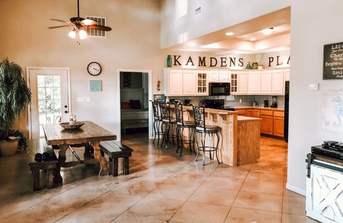 Kingston Casa | 🐠 🎣 Kamden's Place 4bed / 2bath duerme 16. Disponible y con descuento este fin de semana