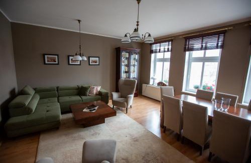 Puck Casa | Kamienica na Starym Rynku - 140 m2 i garaż