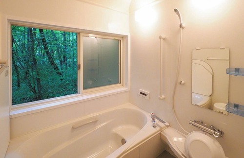 Nasu Casa | Kamiina Life A cottage surrounded by green forest - Kamiina Life / Nasu-gun Tochigi