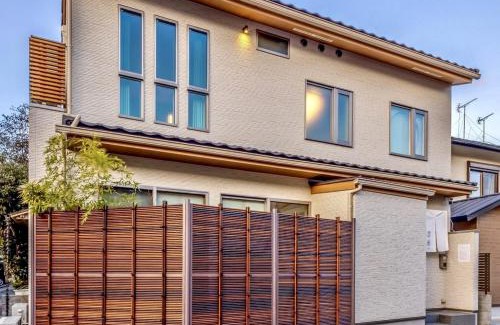 Sakyo Ward Casa | Kamogawa House