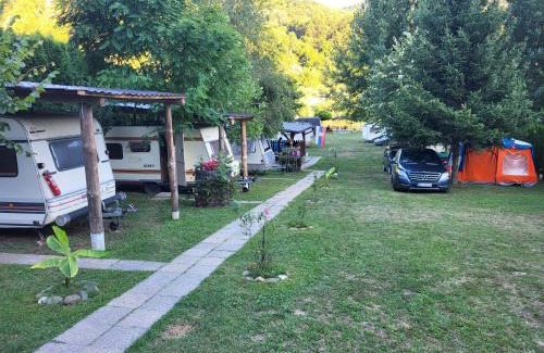 Ljubovija Otro | Kamp kućica trokrevetna