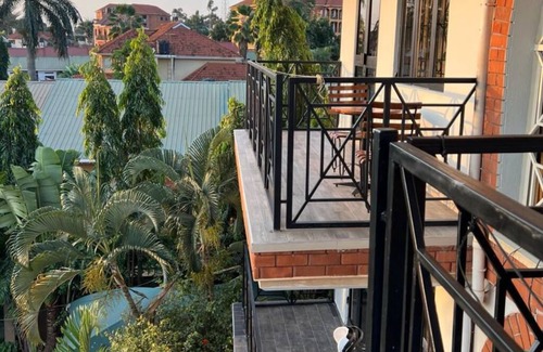 Bukoto Apartamento | Kampala Spaces: Two bedroom Town House Charm Apartment
