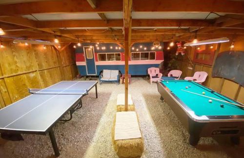 Joshua Tree Casa | KAMPINK! Pool, Spa, Gameroom Compound with Amazing Views on 2.5 Acres