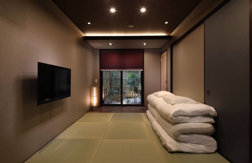 Minami Casa | Kanade Kyoto Hachijoguchi