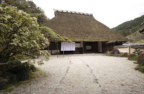 Gojo Casa | Kanau