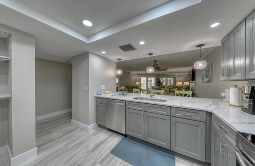 Indian Shores Apartamento | Kandys Kondo II