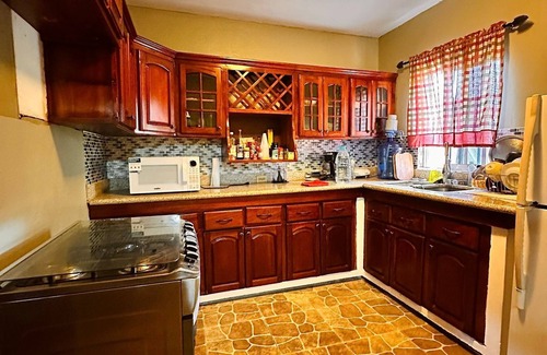 Whitehouse Apartamento | Kangol's studio apartment