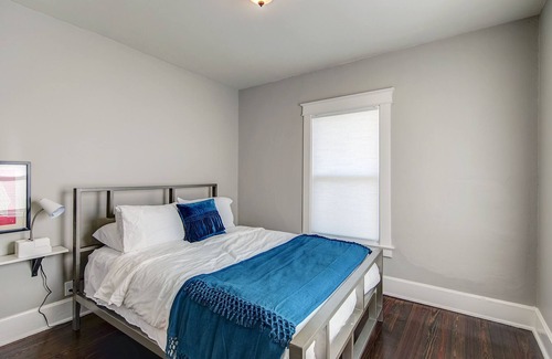 Rosedale Casa | Encanto de Kansas City con una ubicación ideal