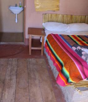 Llachon Cama Y Desayuno | Kantuta tours llachon