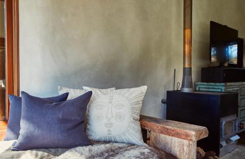 Hapuku Casa | Kanuka Terrace - Luxury Strawbale House
