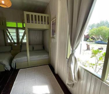 Kampung Ru Muda Chalet De Esquí | Kapas View, Zaki's Residence, Marang, Terengganu