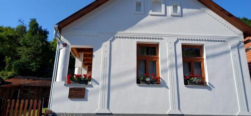 Haromhuta Casa | Karádi Vendégház