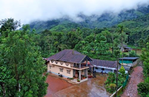 Sakleshpur Casa | Karadikallu Homestay with Private Waterfalls