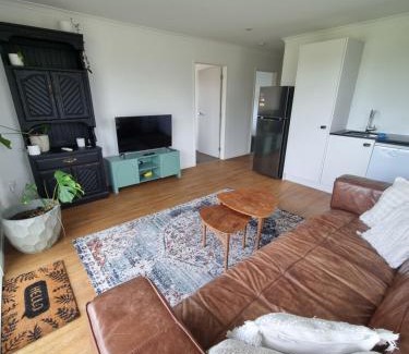 Kingseat Casa | Karaka Luxury B & B