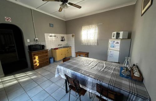 Karasburg Cama Y Desayuno | Karas-inn Bed and Breakfast