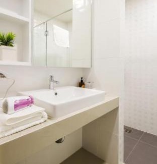 Si Racha Apartamento | Karin hotel & Service apartment - SHA Extra Plus