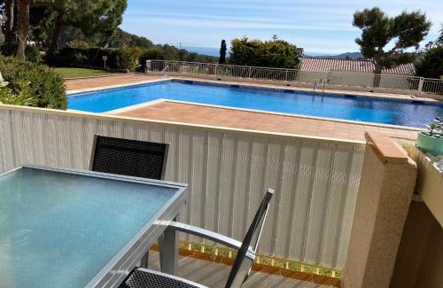 Vallpineda Apartamento | Karin Palma Fiesta-Vallpineda-Sitges