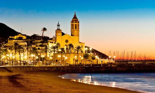 Vallpineda Apartamento | Karin Palma Fiesta-Vallpineda-Sitges