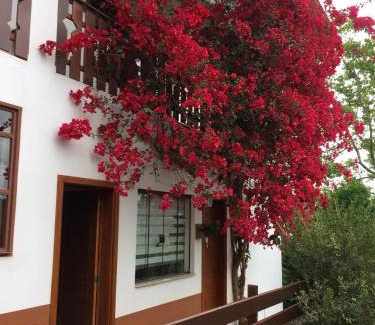 Treze Tilias Apartamento | Karin's Haus Hospedaria