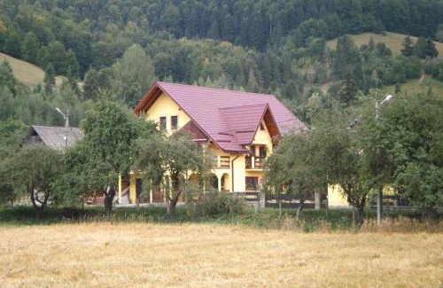 Sucevita Casa | Karisma Kriss