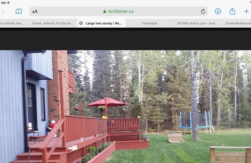 Redwood Meadows Casa | KarMik Sport Health & Wellness Retreat in King Redwood Suite