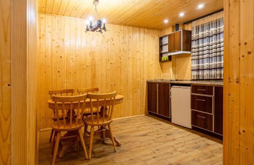 Tatariv Villa | Karpasole