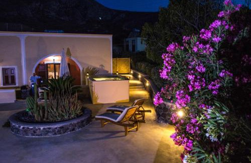 Episkopi Gonias Casa | Karpimo Vineyard Villa with Heated Pool
