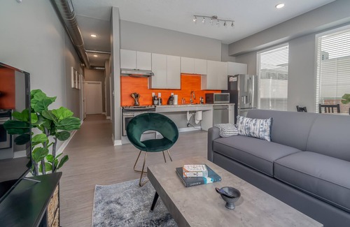Downtown Des Moines Apartamento | Kasa 2BD Walk to Sculpture Park Des Moines