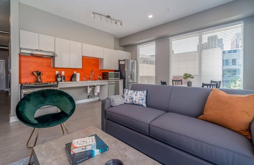 Downtown Des Moines Apartamento | Kasa 2BD Walk to Sculpture Park Des Moines