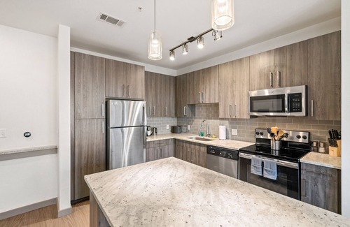 Central Arlington Apartamento | Kasa | Arlington | Stylish 2BD/2BA Apartment