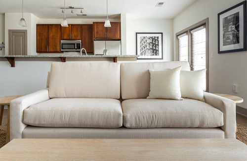 Wilmington Apartamento | Kasa | Timeless 2BD | Wilmington