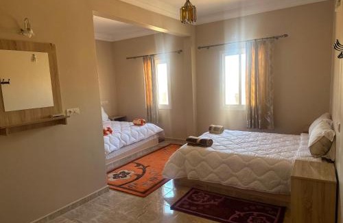 Bou Tharar Hotel | Kasbah La Famille Berbère