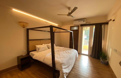 Mahmoorganj Apartamento | Kashi Abode Centrally located Modern 3bhk Apartment at Varanasi by Roamhome