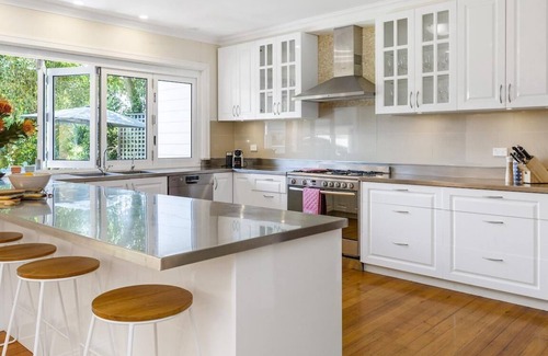 McCrae Casa | Kasih - Ocean Views - Love Actually.and we love it.