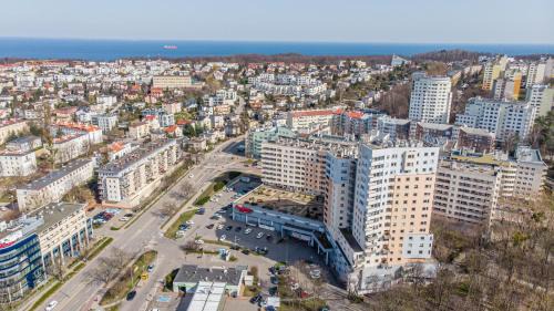 Redlowo Apartamento | Kaskada Apartament with balcony by Axel