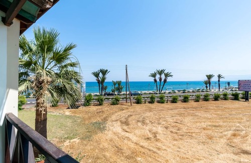 Latsi Apartamento | Kate's Sea View Apartment 104 by Ezoria in Latchi