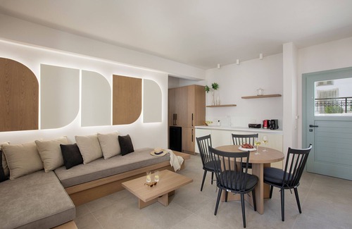 Emporio Villa | Katerina Villas 11 12 13 & 3PriveJacuzzi